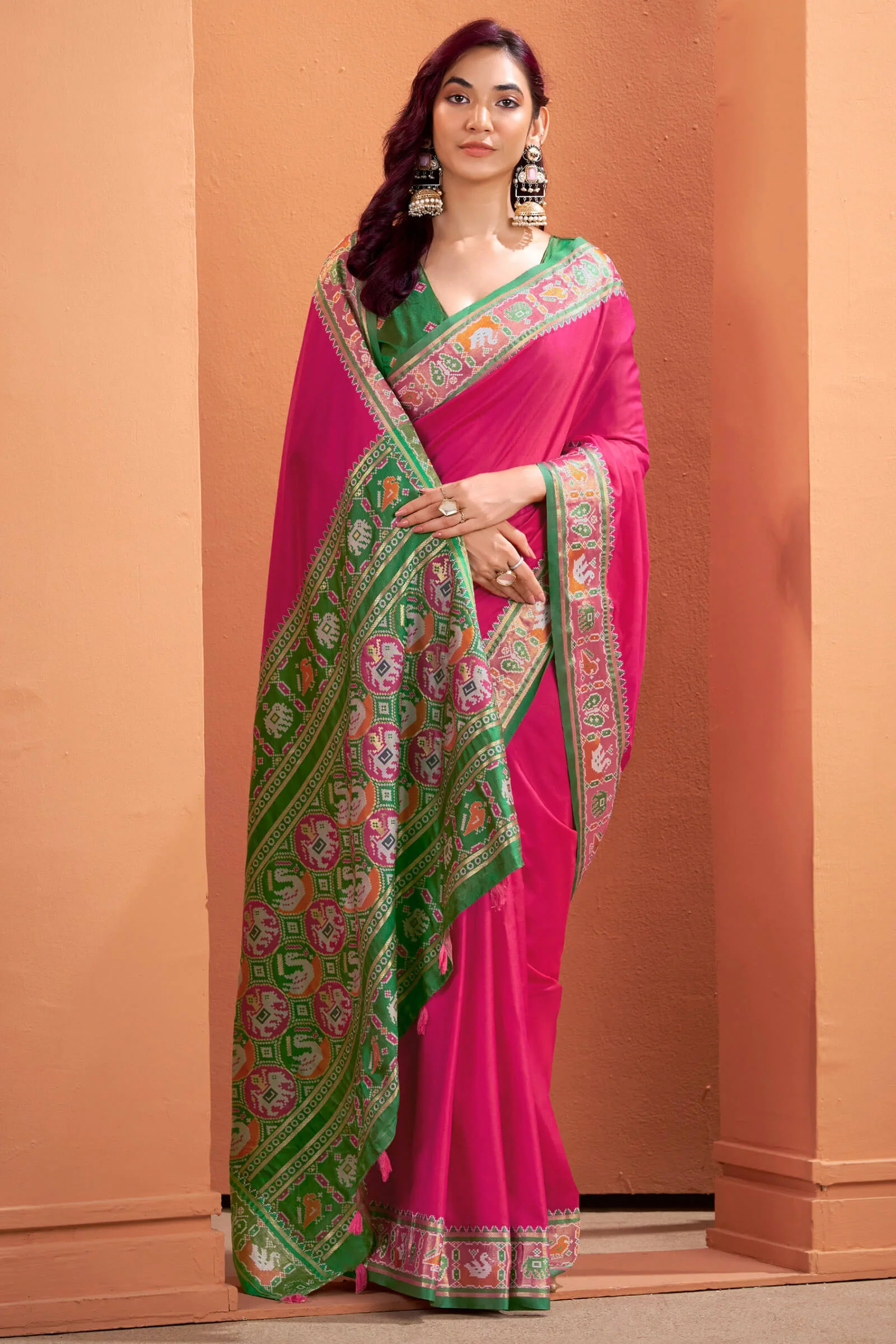 Murmurous Dark Pink Patola Silk Saree with Woebegone Blouse Piece - Image 3