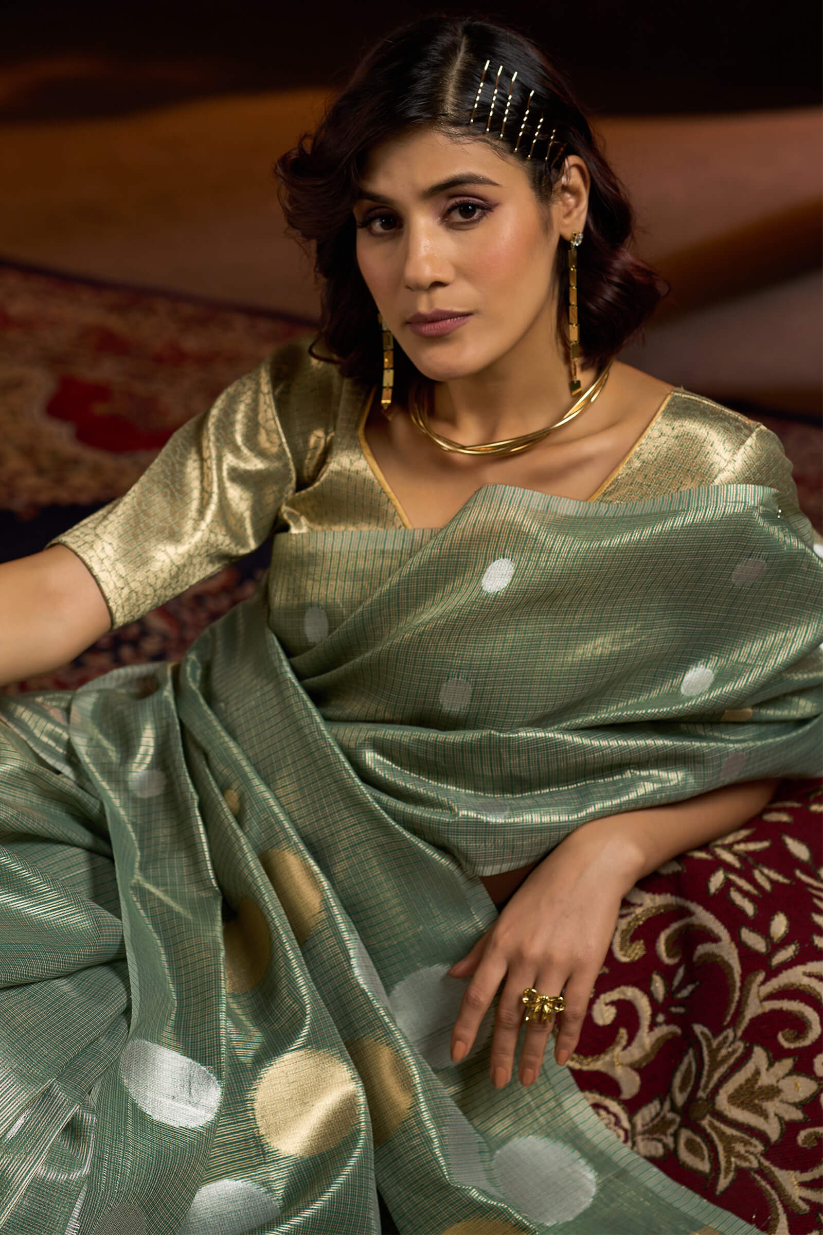 Murmurous Sea Green Soft Banarasi Tissue Silk Saree With Enticing Blouse Piece - Image 4