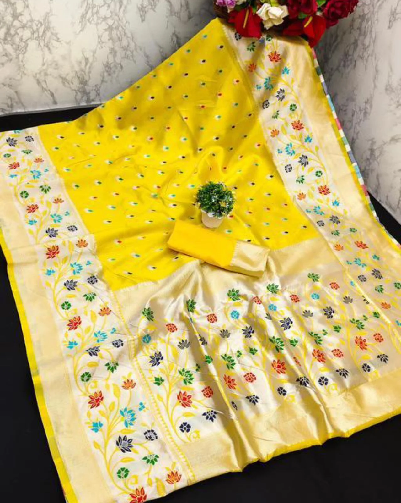 Murmurous Yellow Paithani Silk Saree With Propinquity Blouse Piece - Image 2