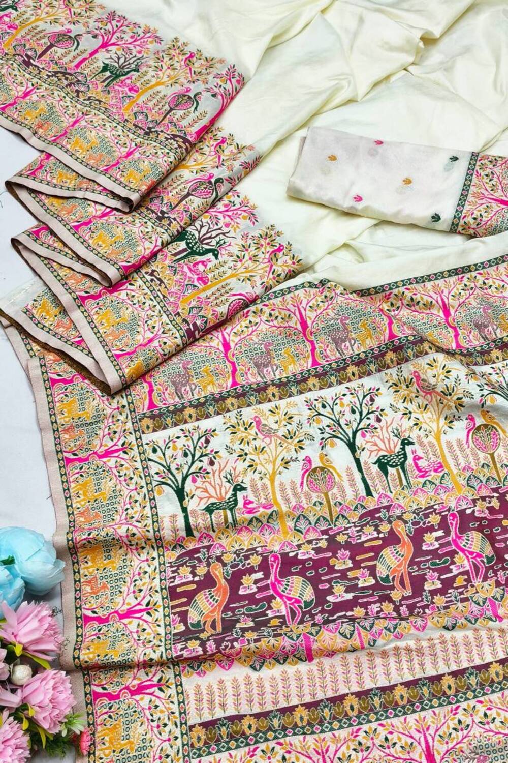 Nebula Beige Nylon Dola Pashmina Saree With Tremendous Blouse Piece - Image 3