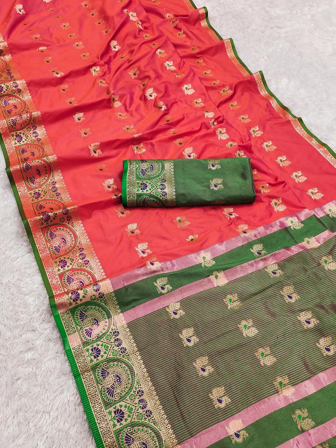Nebula Pink Pure Zari Weaving Banarasi Silk Saree With Precious Blouse Piece - Image 2