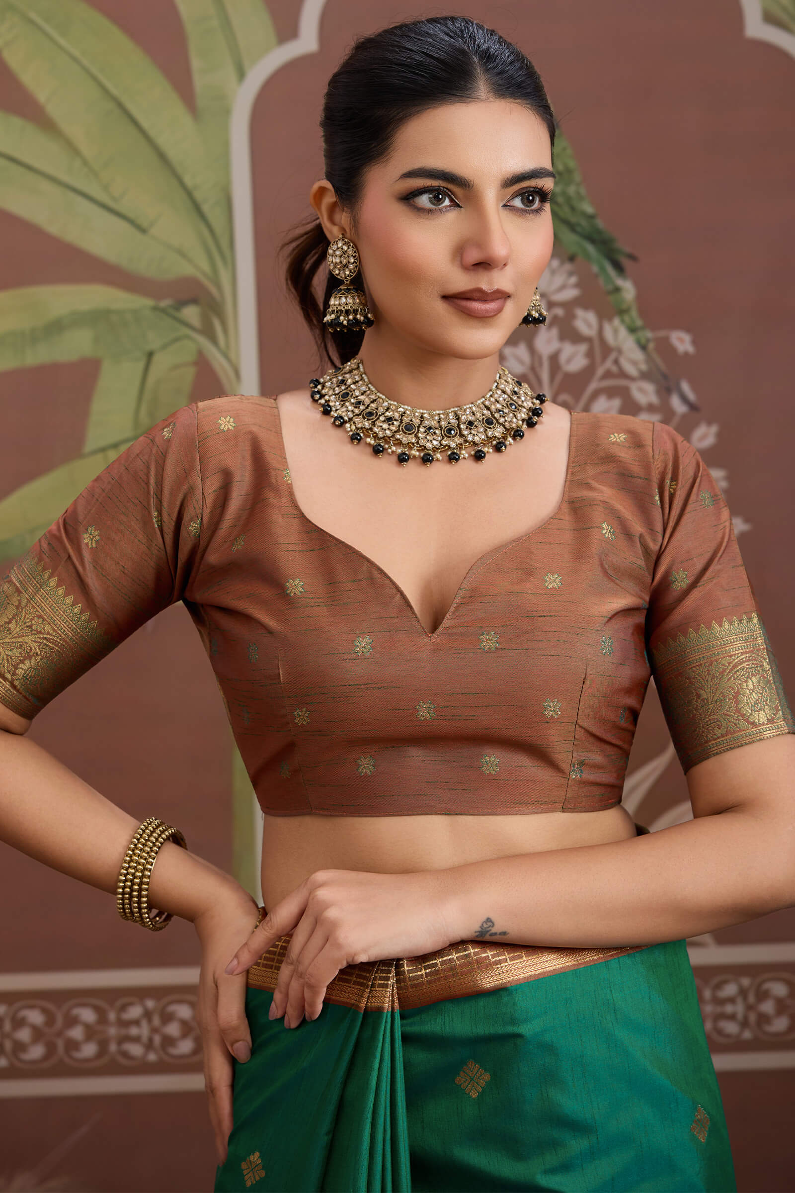 Nemesis Green Banarasi Tussar Silk Saree With Vivacious Blouse Piece - Image 4