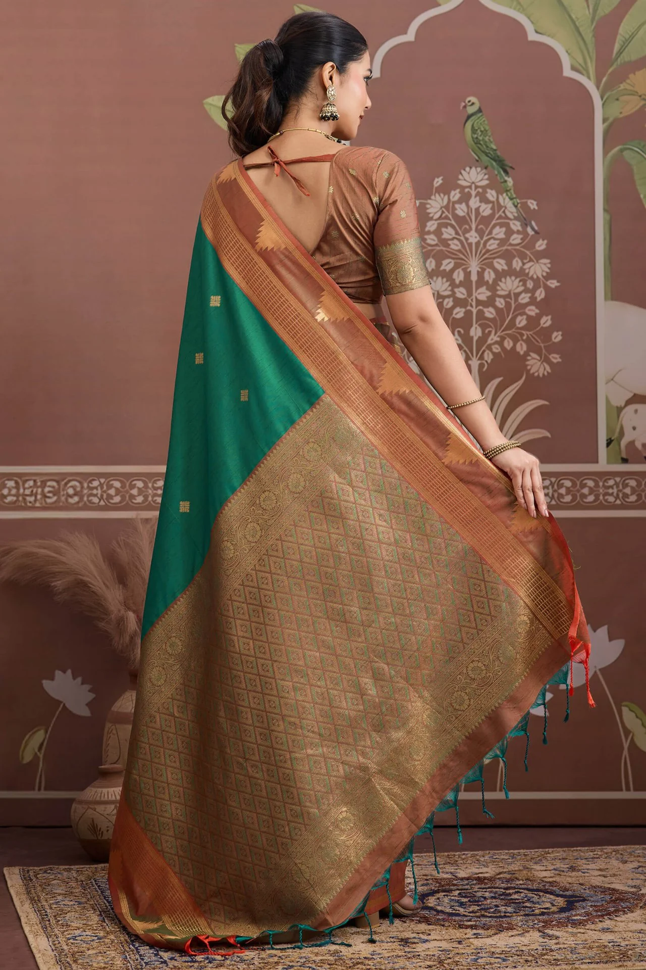 Nemesis Green Banarasi Tussar Silk Saree With Vivacious Blouse Piece - Image 6