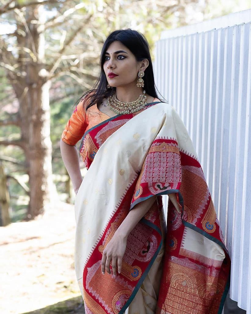 Nemesis Off White Soft Banarasi Silk Saree With Glittering Blouse Piece - Image 3