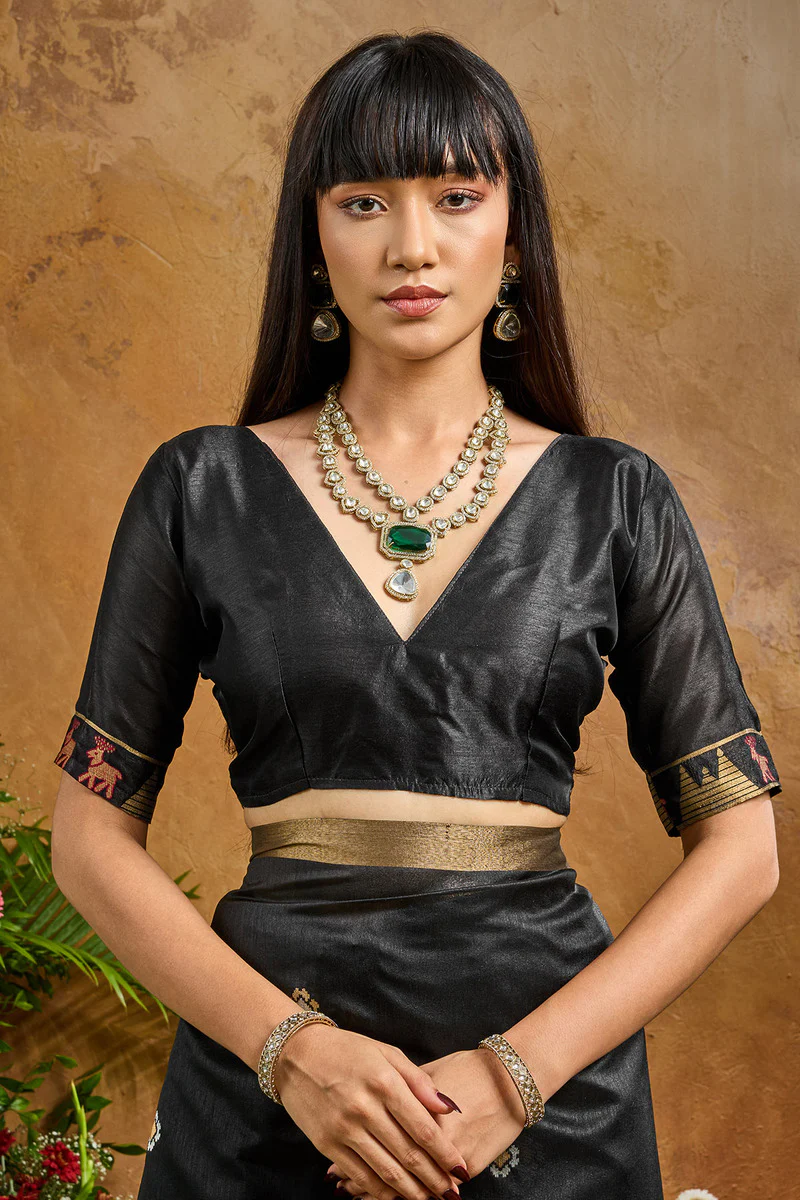 Opulent Black Banarasi Tussar Silk Saree With Nectarous Blouse Piece - Image 6