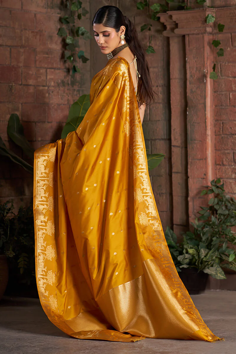 Opulent Mustard Pure Zari Weaving Banarasi Silk Saree With Lassitude Blouse Piece - Image 5