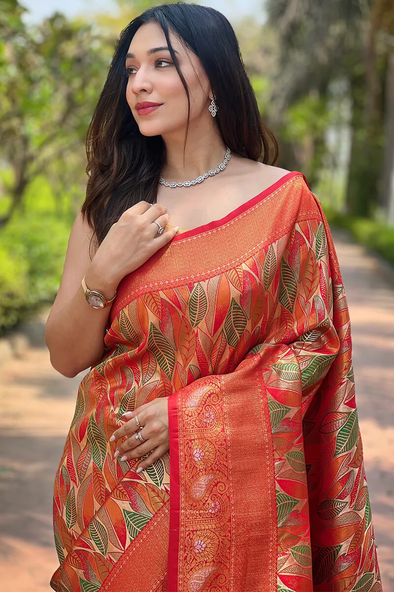 Opulent Red Kanjivaram Silk Saree With Mesmeric Blouse Piece - Image 2