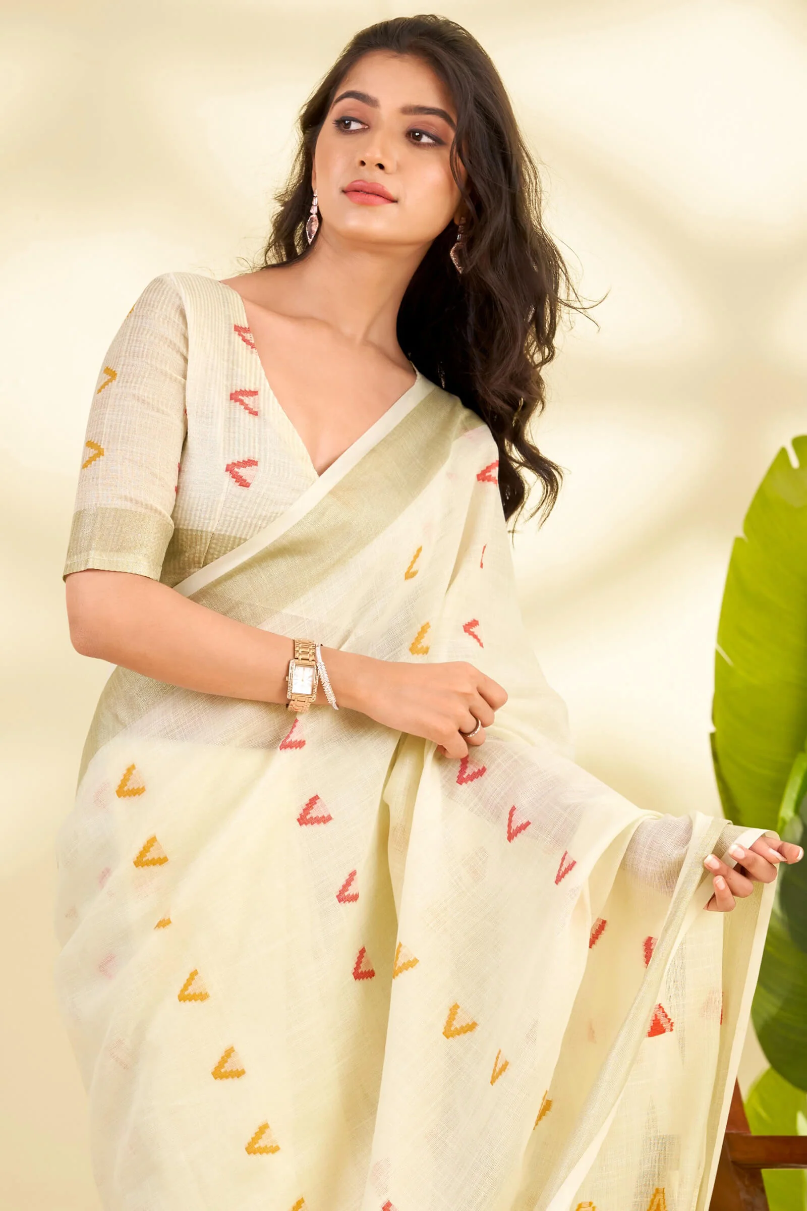 Outstanding Beige Cotton Silk Saree With Splendorous Blouse Piece - Image 2