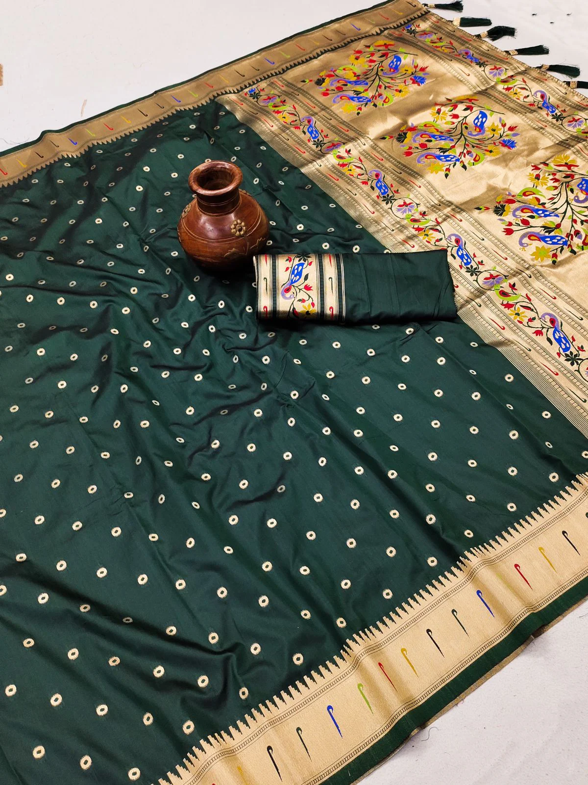 Outstanding Dark Green Paithani Silk Saree With Ethnic Blouse Piece - Image 5