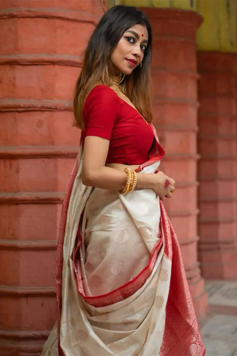 Outstanding Off White Soft Silk Saree With Twirling Blouse Piece - Image 6