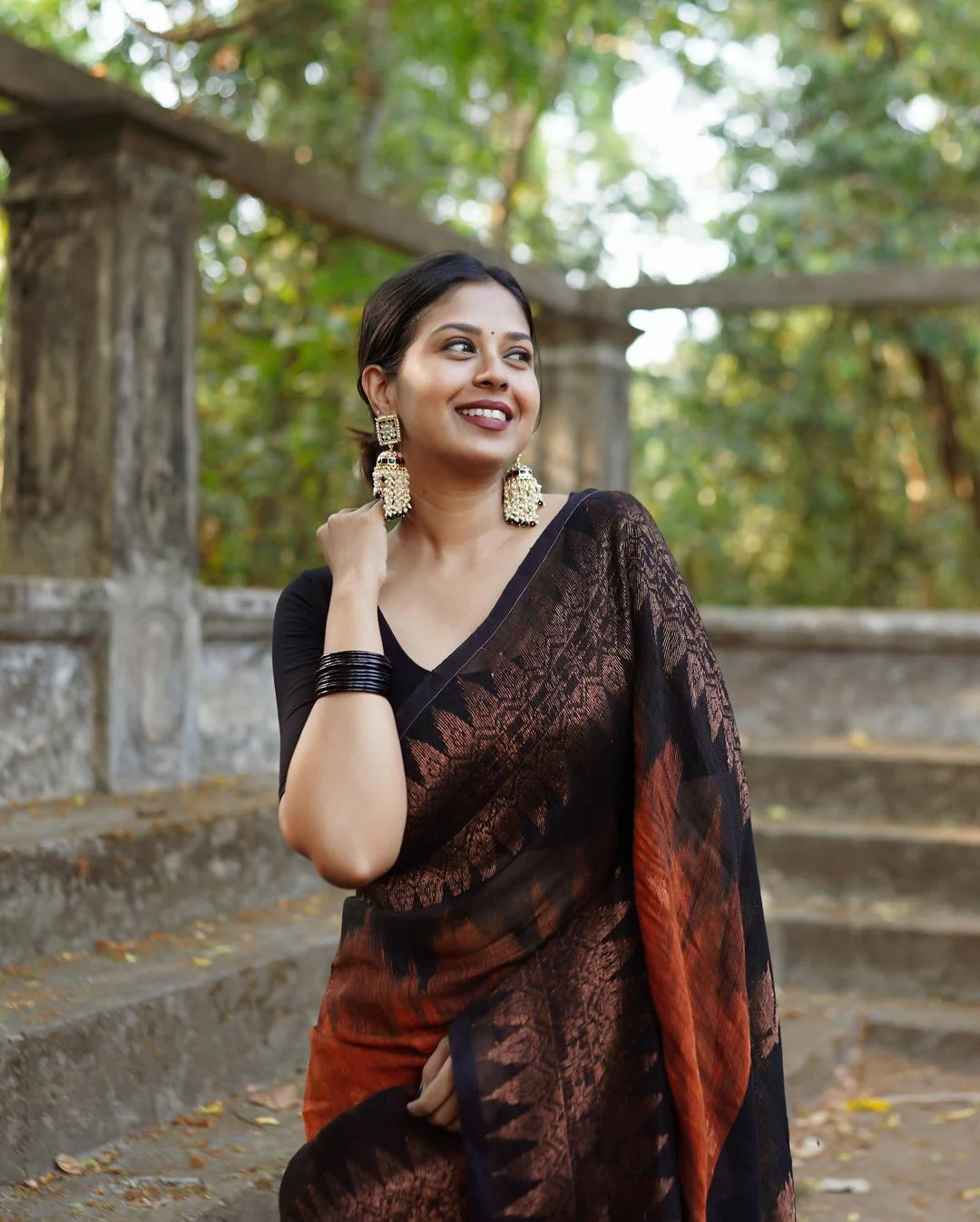 Outstanding Orange Soft Silk Saree With Dalliance Blouse Piece - Image 4