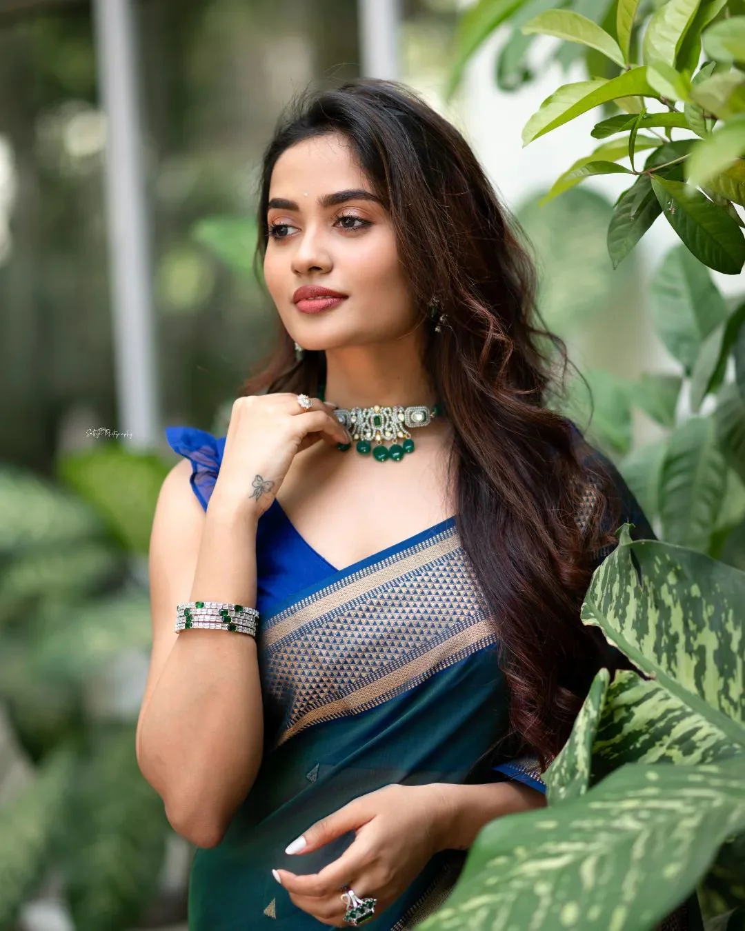 Outstanding Rama Soft Silk Saree With Impressive Blouse Piece - Image 6