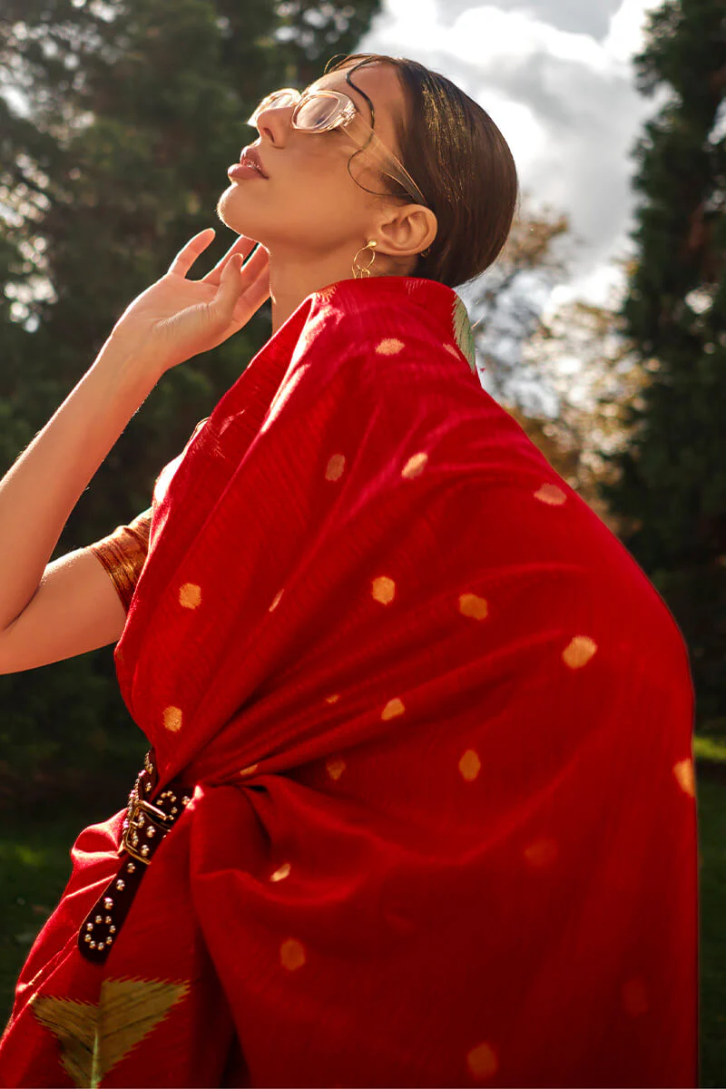 Outstanding Red Soft Banarasi Silk Saree With Girlish Blouse Piece - Image 2