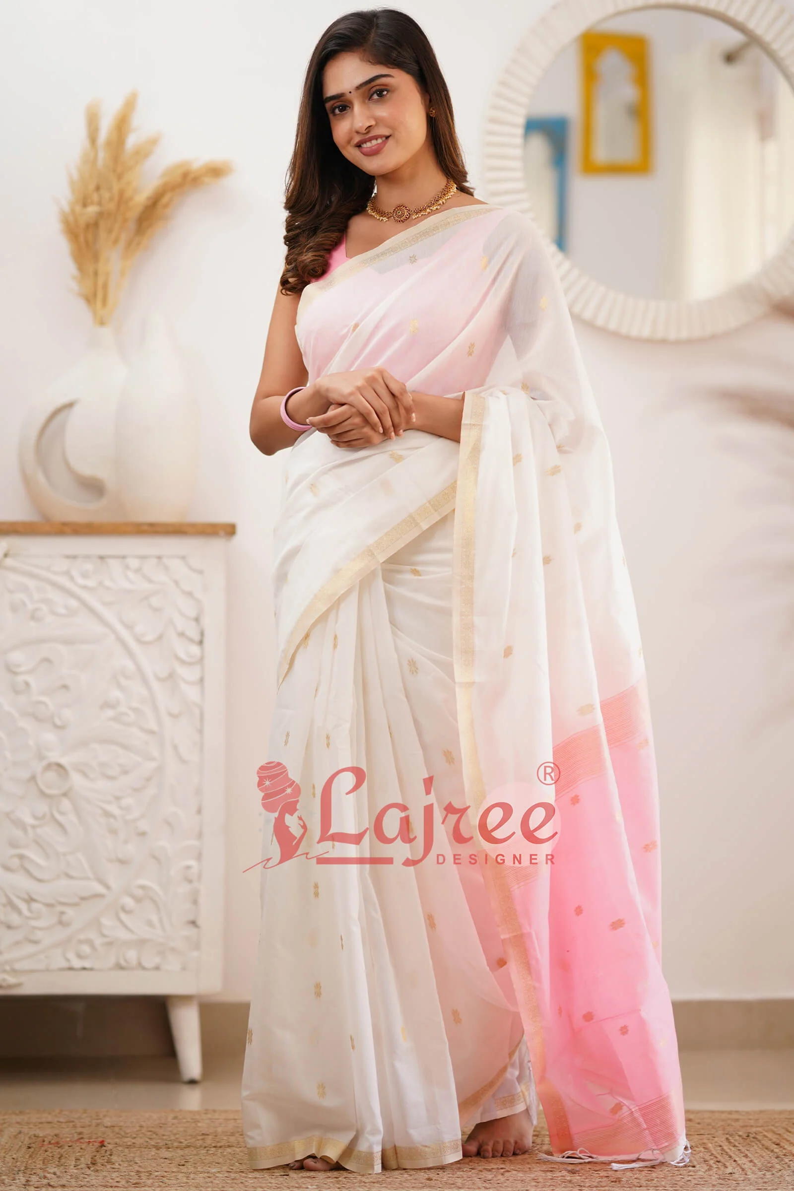 Outstanding White Cotton Silk Saree With Deserving Blouse Piece - Image 6