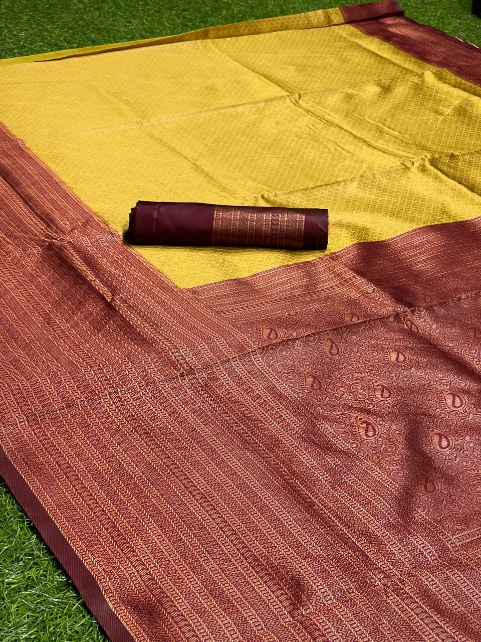 Panoply Golden Soft Silk Saree with Propinquity Blouse Piece - Image 7