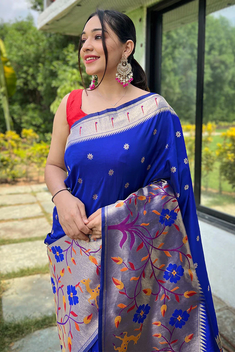 Panoply Royal Blue Paithani Silk Saree With Embrocation Blouse Piece - Image 2