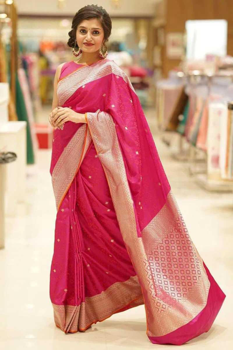 Petrichor Dark Pink Soft Silk Saree With Tremendous Blouse Piece - Image 3