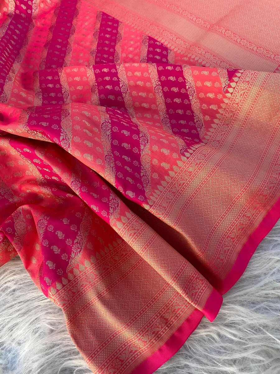 Pleasant Dark Pink Soft Banarasi Silk Saree With Beauteous Blouse Piece - Image 2