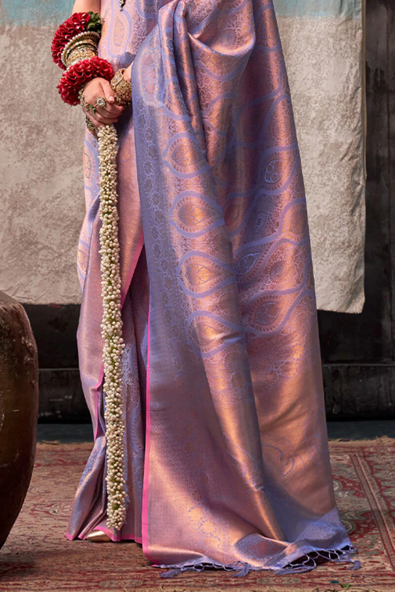 Pleasant Lavender Kanjivaram Silk Saree With Ideal Blouse Piece - Image 4