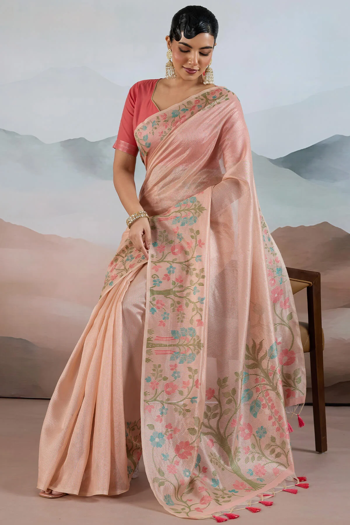 Pleasant Peach Soft Banarasi Tissue Silk Saree With Evocative Blouse Piece - Image 4