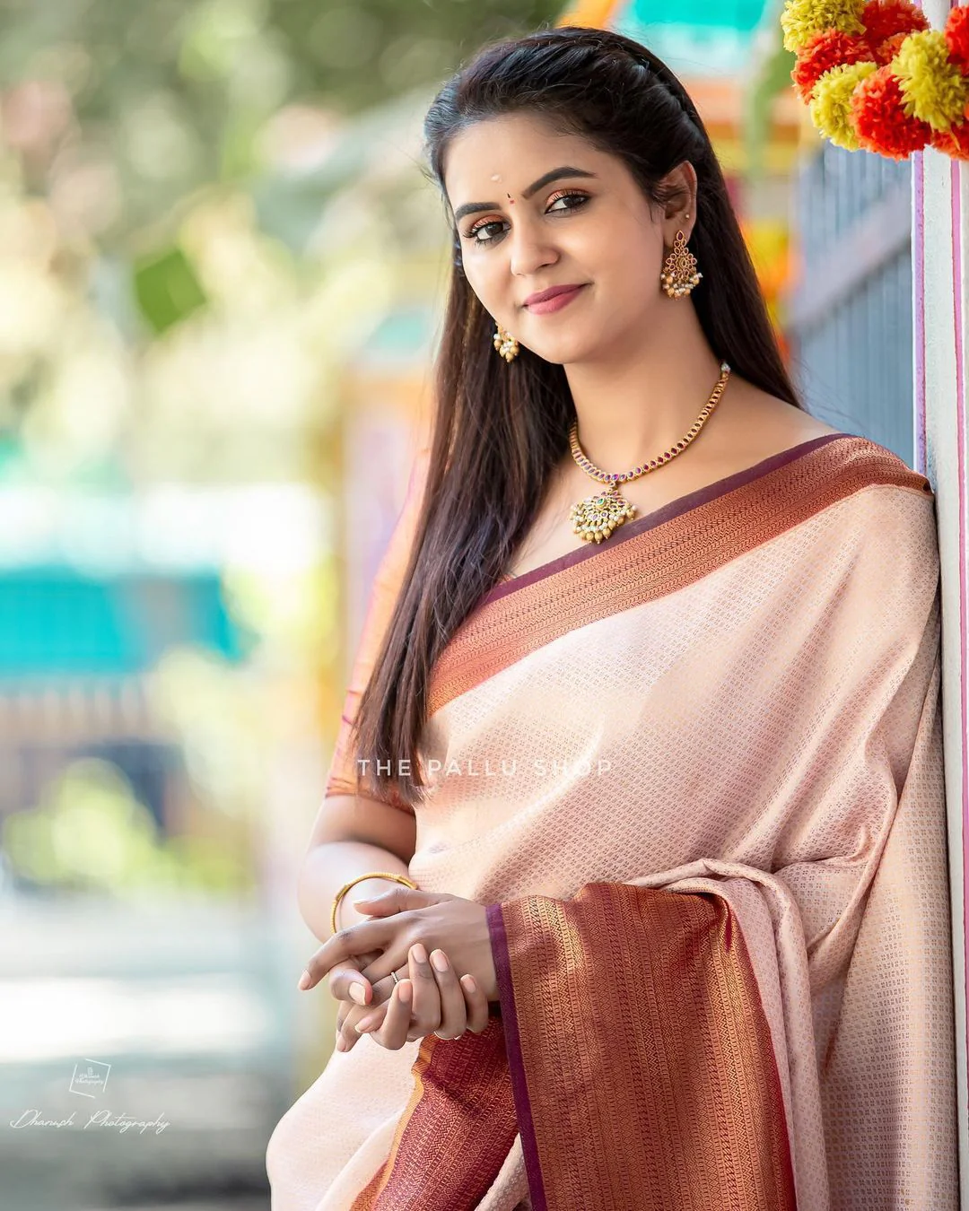 Pleasurable Beige Soft Silk Saree with Serendipity Blouse Piece - Image 3