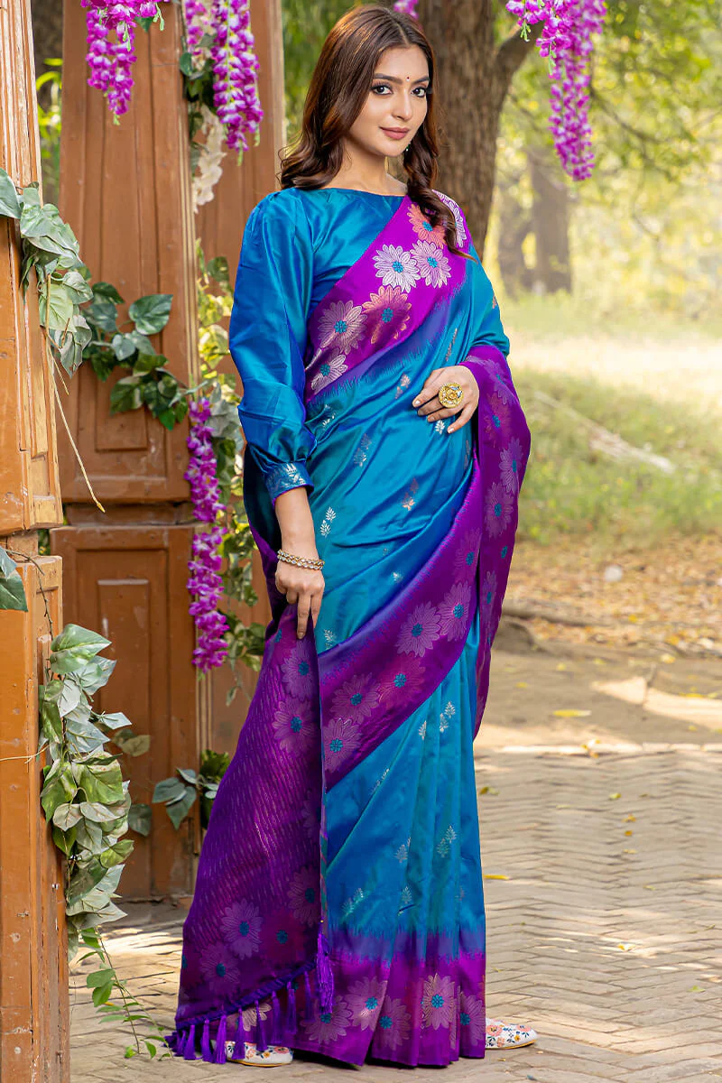 Pleasurable Blue Soft Banarasi Silk Saree With Imaginative Blouse Piece - Image 2