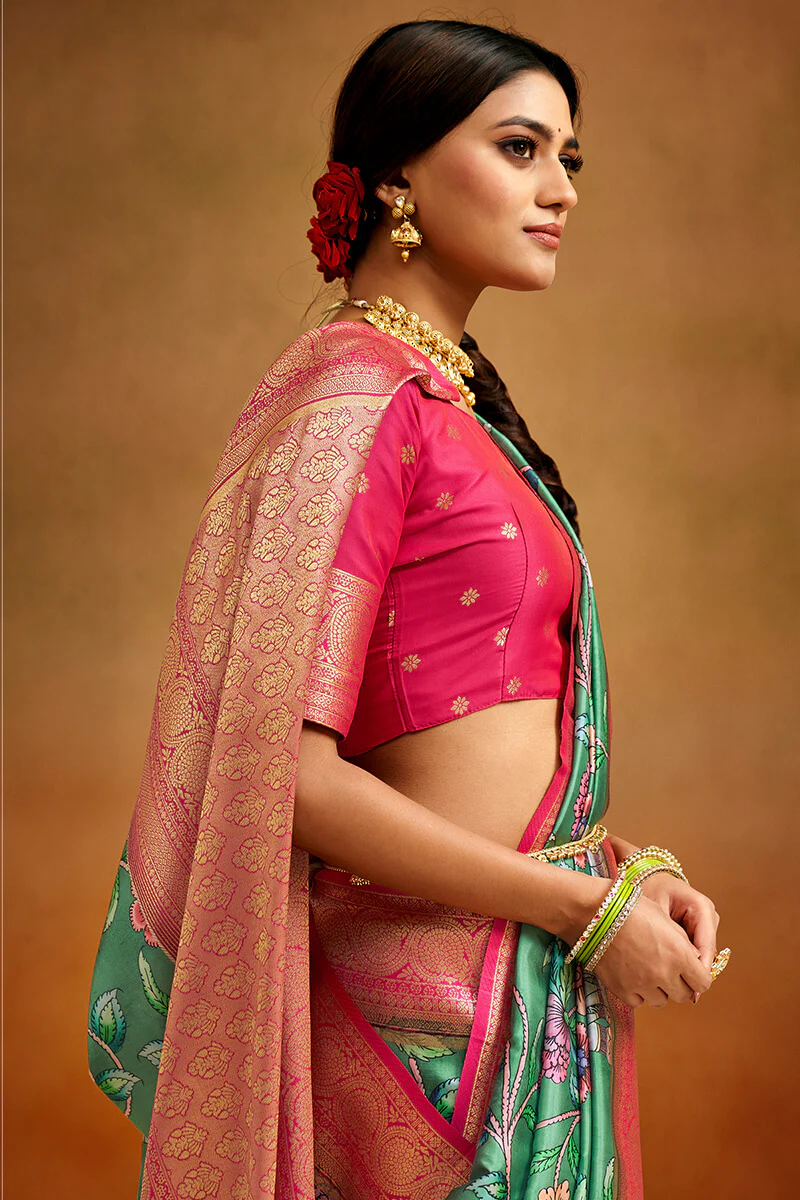 Pleasurable Green Kalamkari Printed Saree With Charismatic Blouse Piece - Image 2