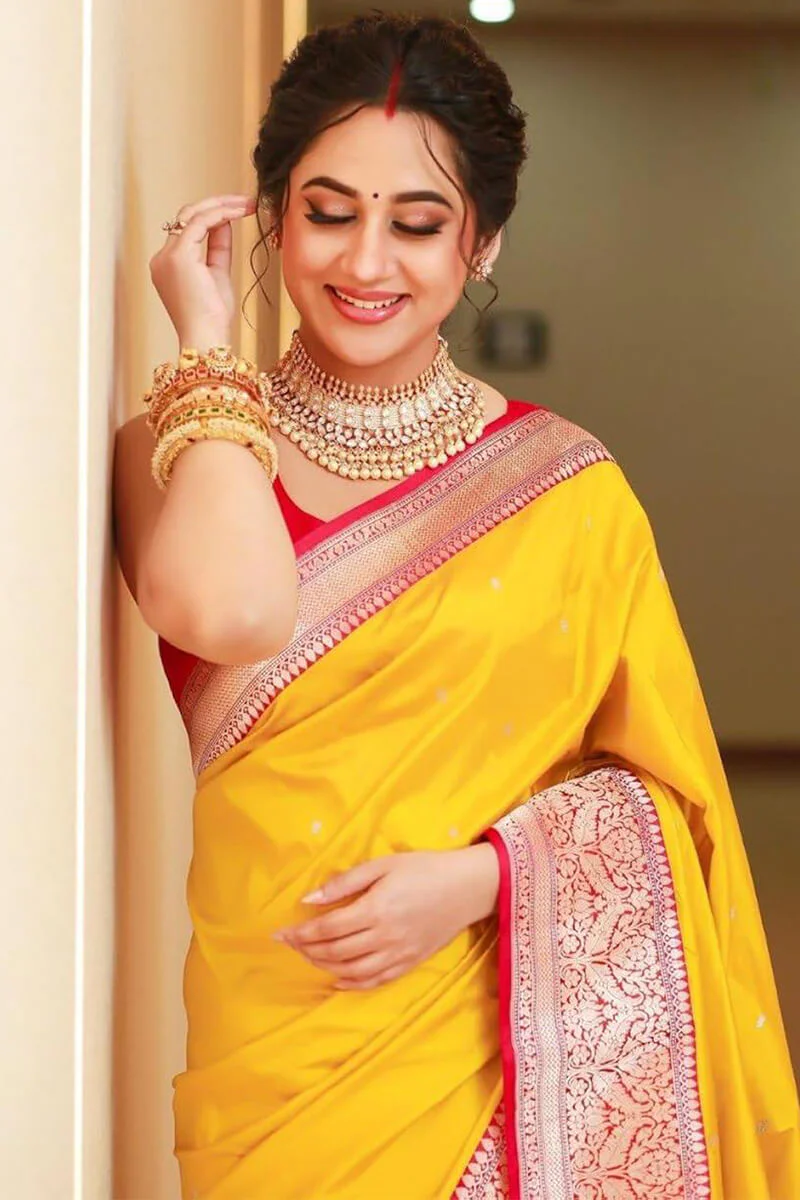 Posh Yellow Soft Silk Saree With Epiphany Blouse Piece - Image 2