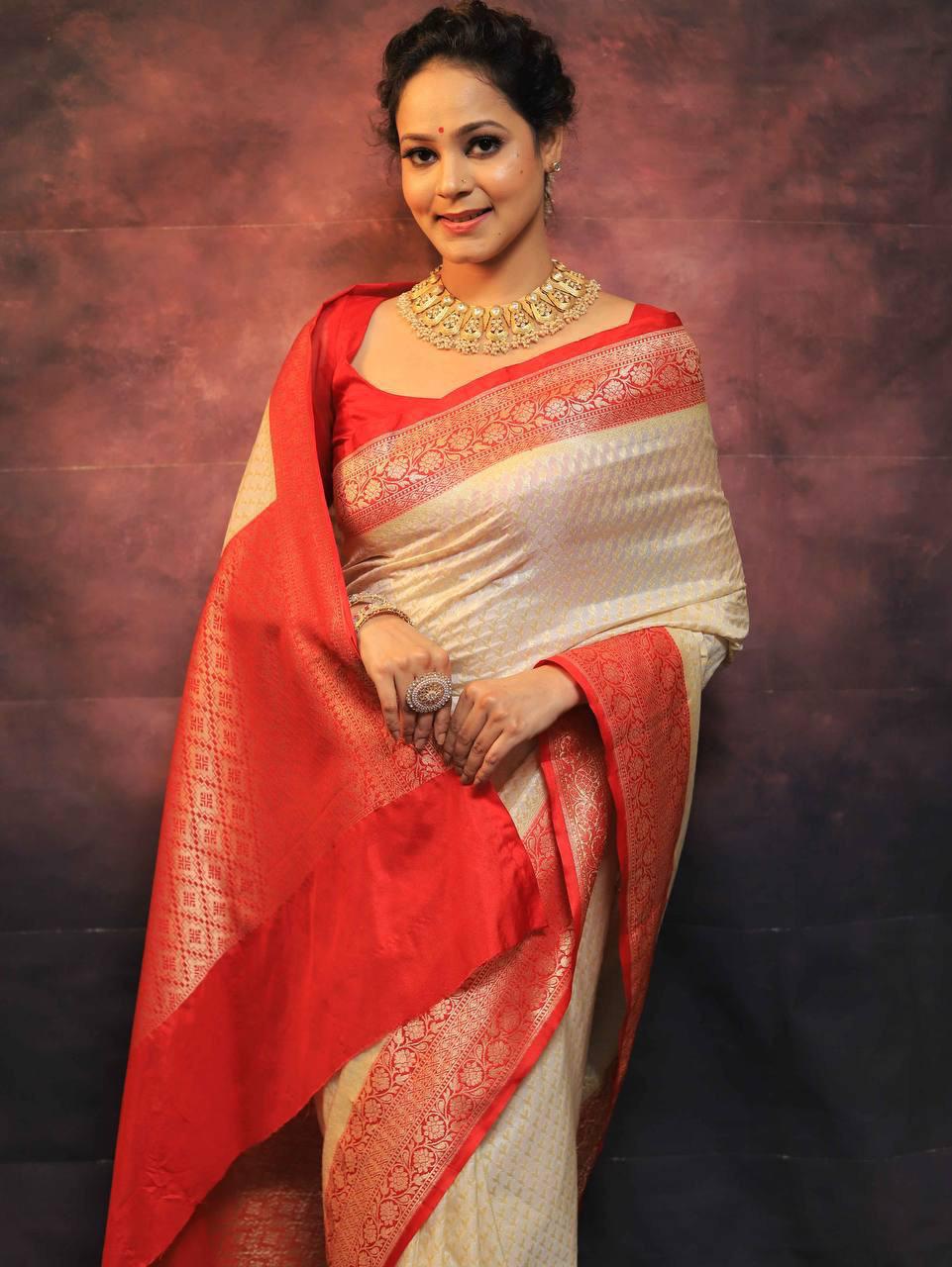 Precious Beige Soft Silk Saree With Charming Blouse Piece - Image 2