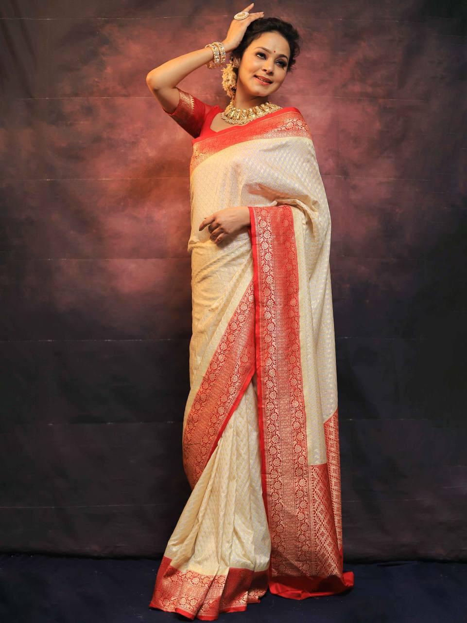 Precious Beige Soft Silk Saree With Charming Blouse Piece - Image 4