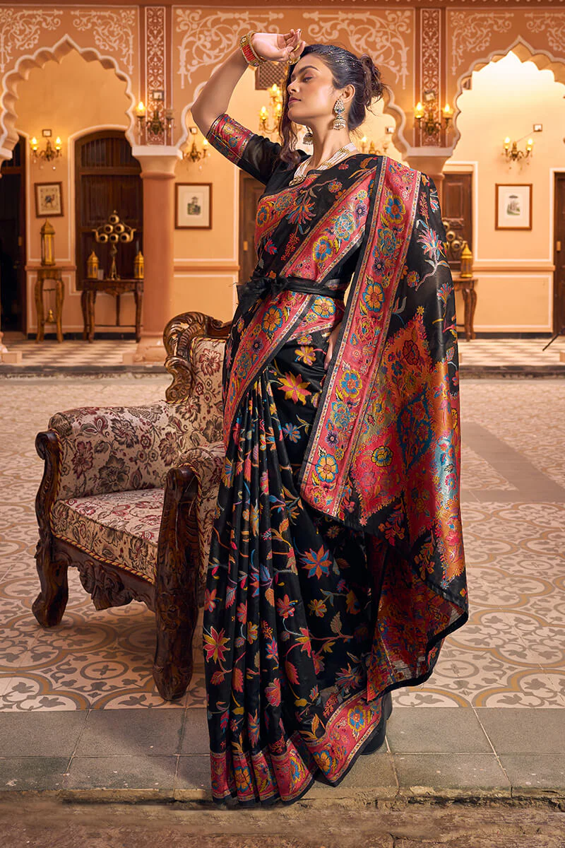 Precious Black Linen Silk Saree With Blooming Blouse Piece - Image 3