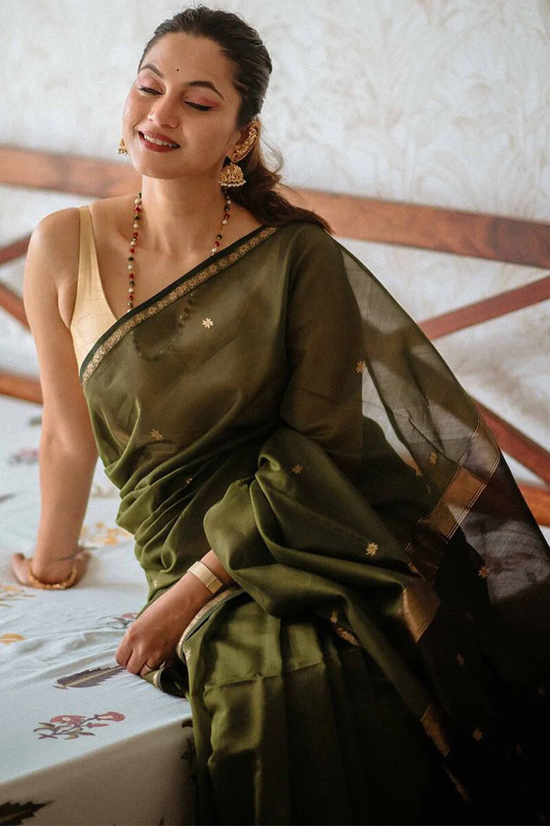 Precious Green Cotton Silk Saree With Gratifying Blouse Piece - Image 2