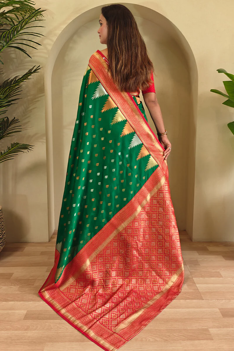 Precious Green Soft Banarasi Silk Saree With Elegant Blouse Piece - Image 4