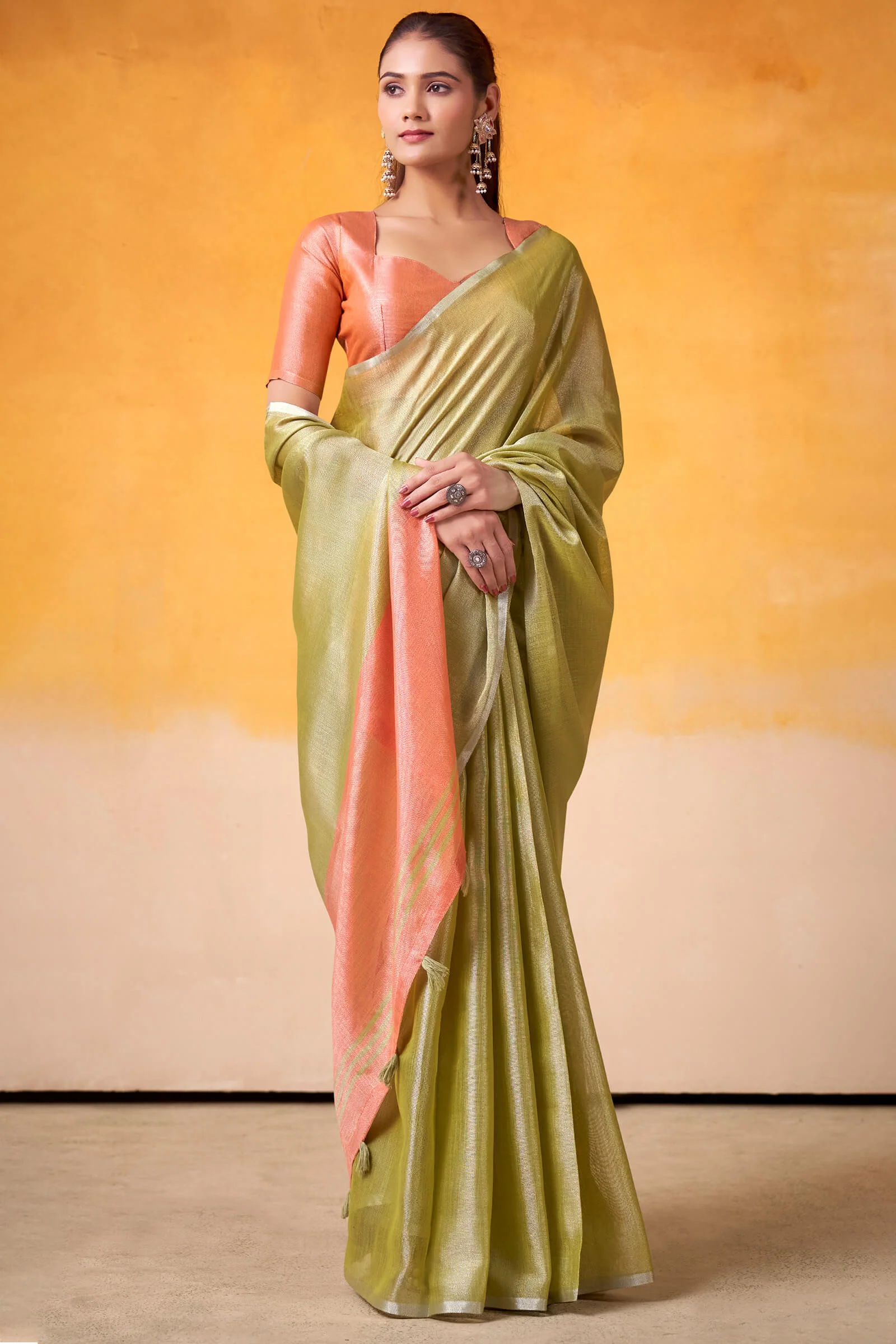 Precious Green Soft Banarasi Tissue Silk Saree With Unequalled Blouse Piece - Image 3