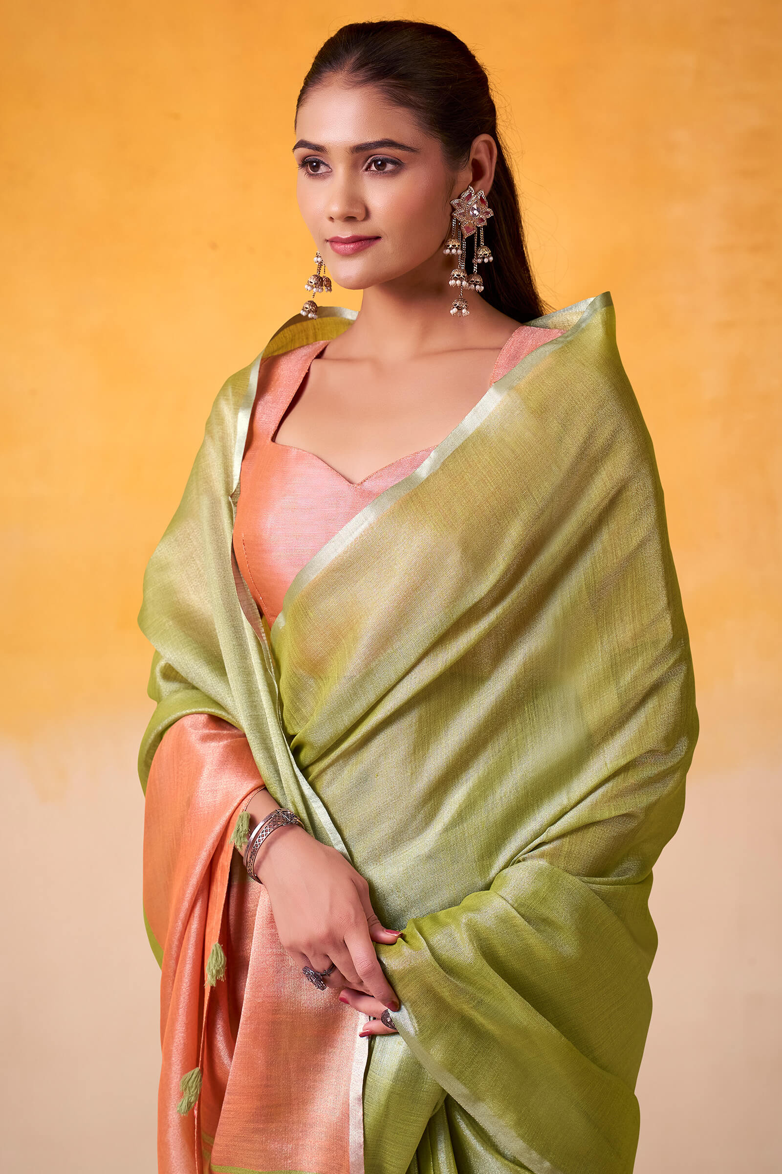 Precious Green Soft Banarasi Tissue Silk Saree With Unequalled Blouse Piece - Image 4