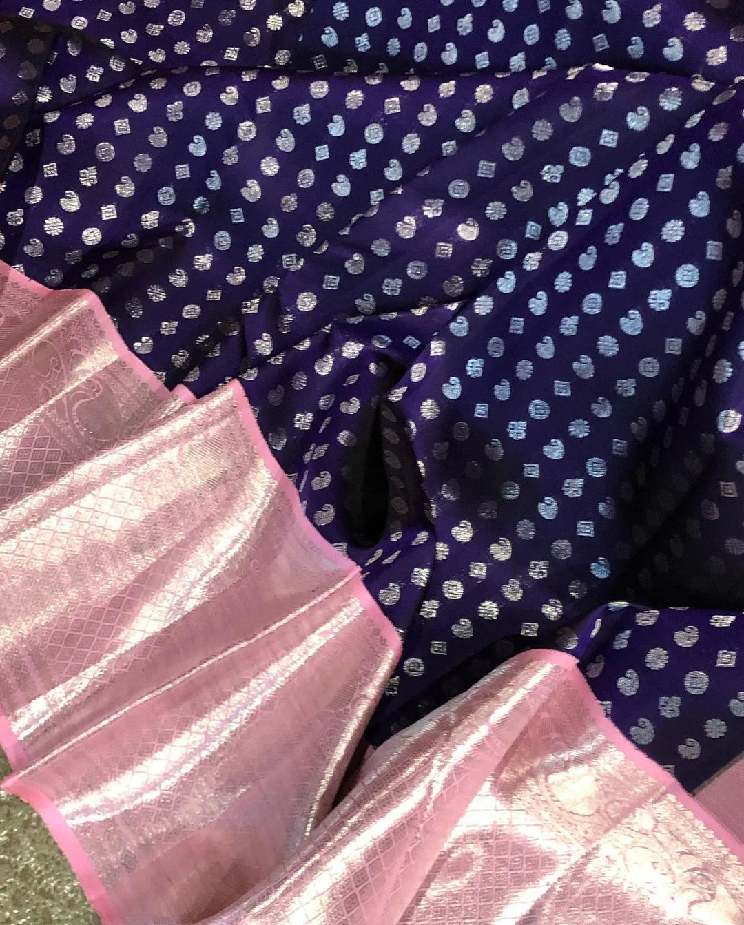 Preferable Blue Soft Silk Saree with Snazzy Blouse Piece - Image 3