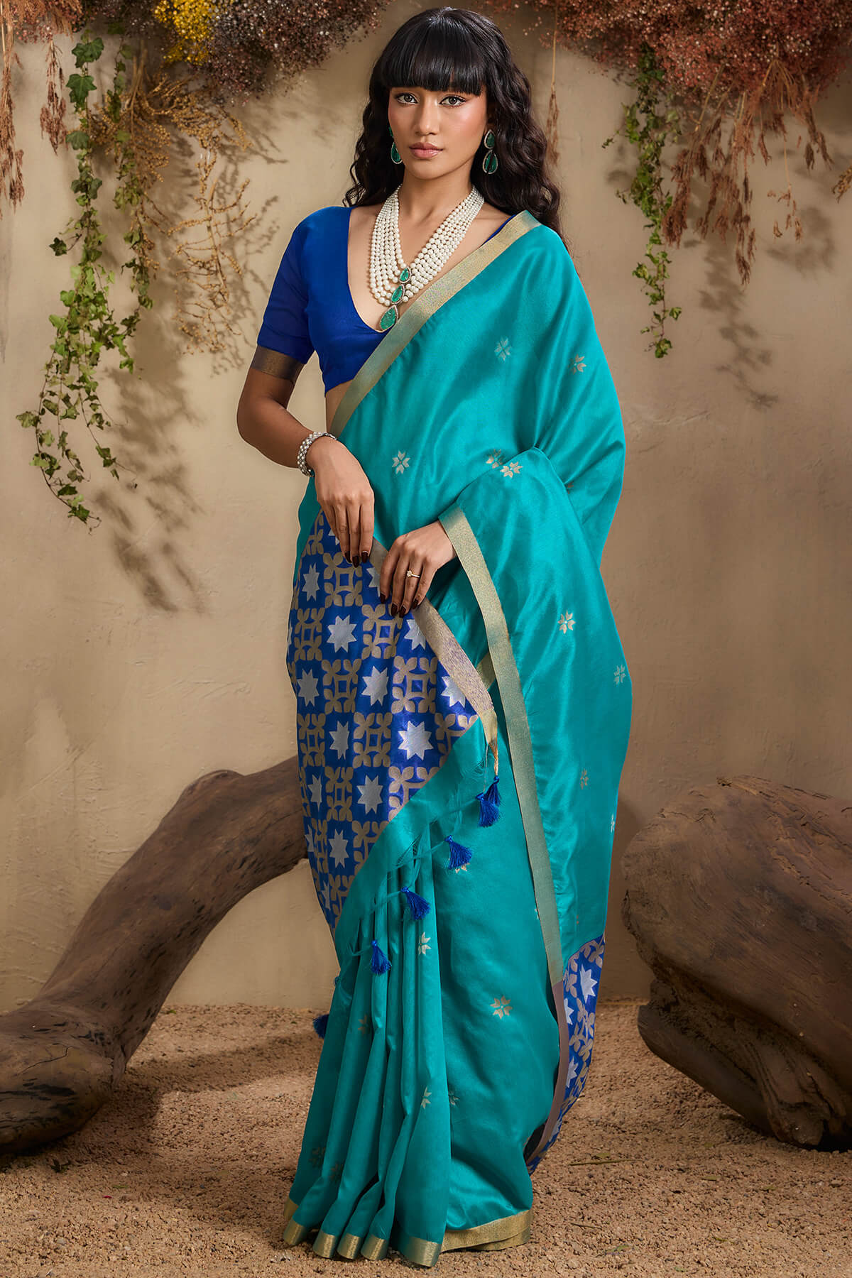 Preferable Firozi Pure Zari Weaving Banarasi Tussar Silk Saree With Enthralling Blouse Piece - Image 5