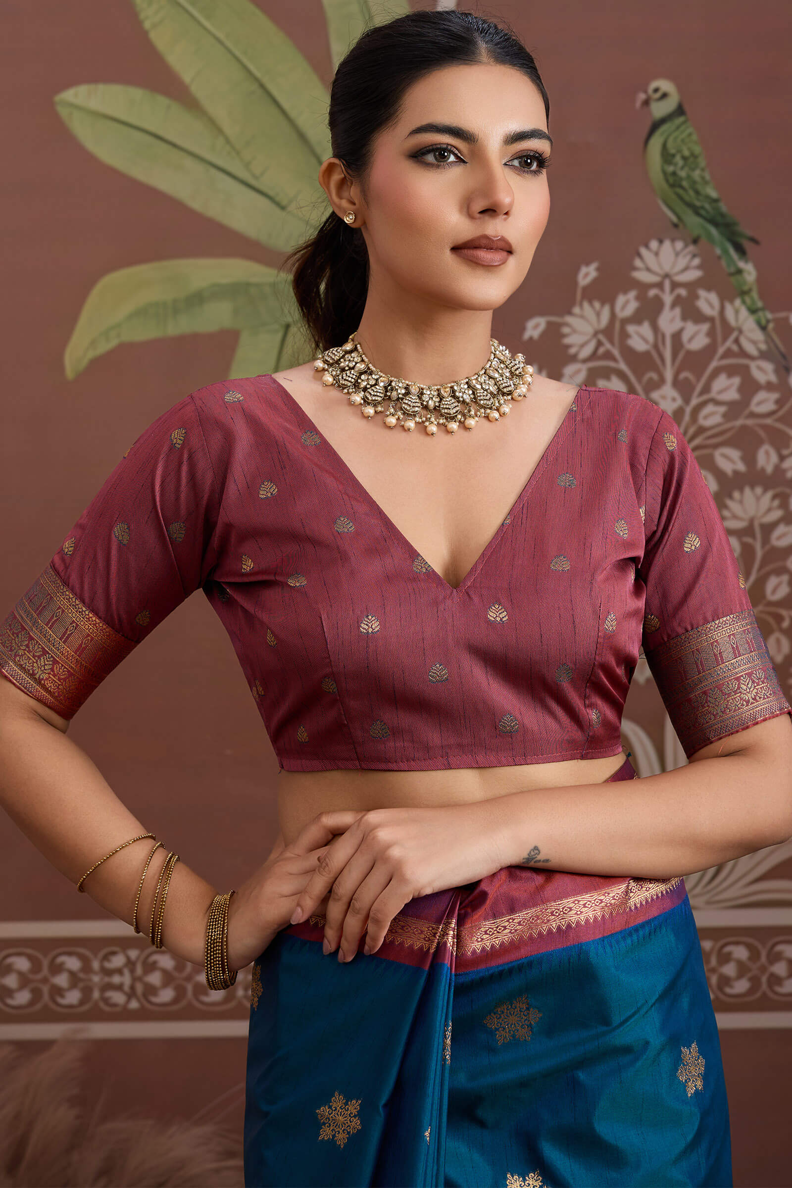 Preferable Navy Blue Banarasi Tussar Silk Saree With Evanescent Blouse Piece - Image 4