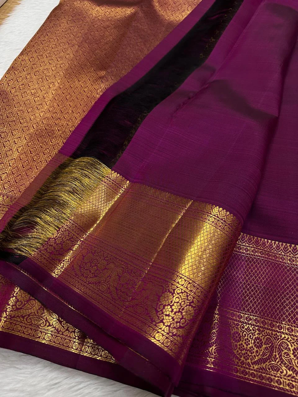 Preferable Purple Soft Banarasi Silk Saree With Angelic Blouse Piece - Image 4