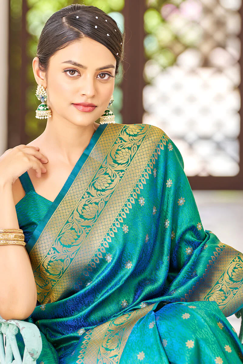 Preferable Rama Kanjivaram Silk Saree With Majesty Blouse Piece - Image 3