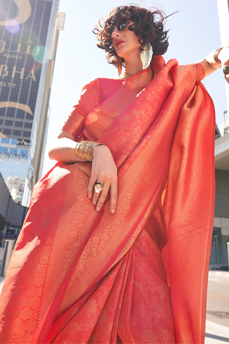 Preferable Red Kanjivaram Silk Saree With Glorious Blouse Piece - Image 2