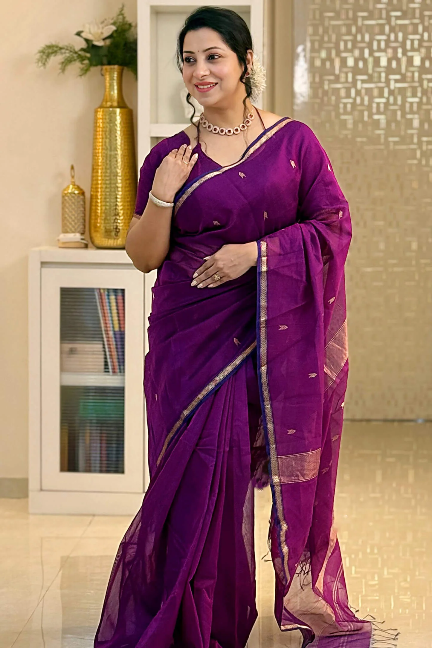 Prettiest Purple Cotton Silk Saree With Glorious Blouse Piece - Image 4