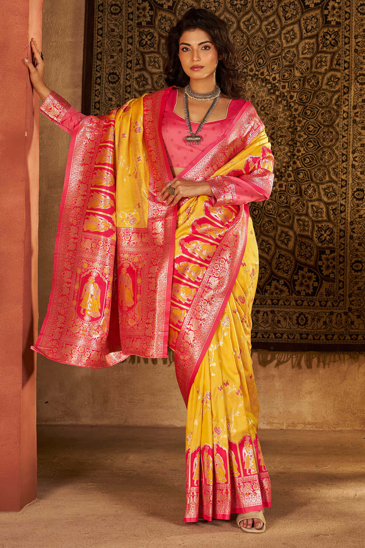 Prettiest Yellow Pure Zari Weaving Banarasi Silk Saree With Fairytale Blouse Piece - Image 3