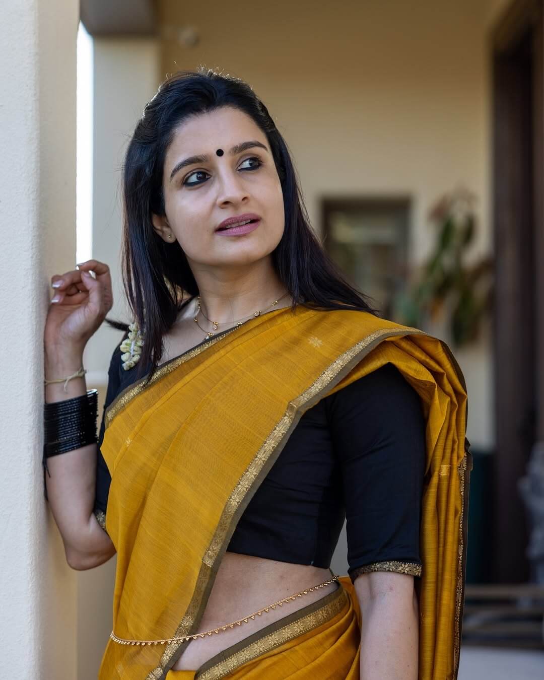 Pretty Mustard Cotton Silk Saree With Beautiful Blouse Piece - Image 5