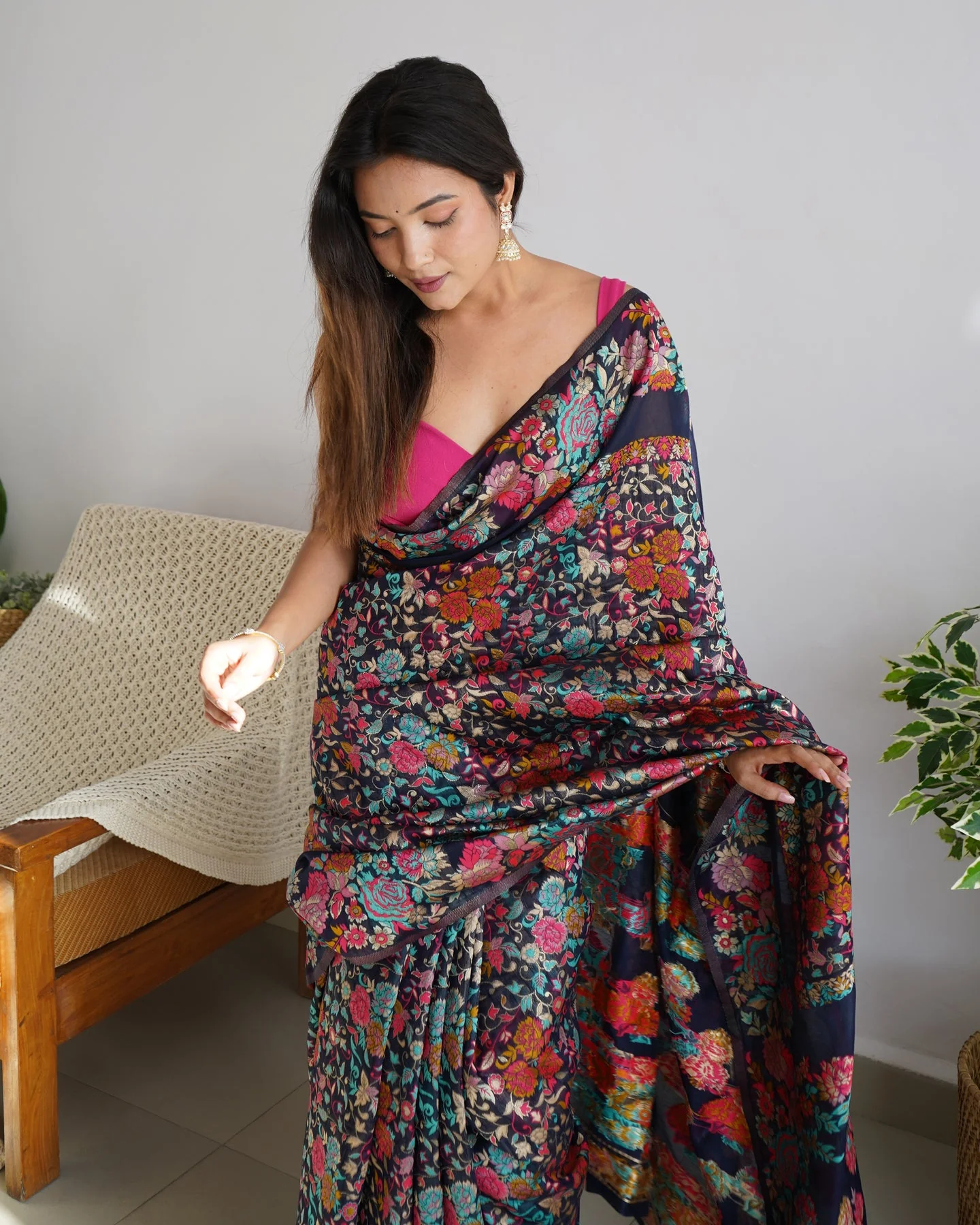 Pretty Navy Blue Pashmina saree With Amazing Blouse Piece - Image 3