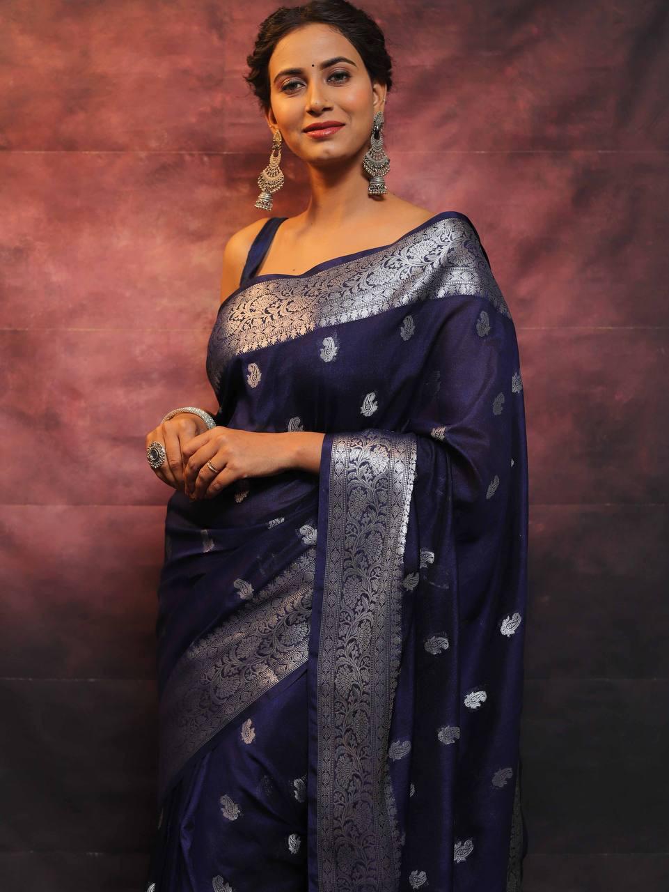 Pretty Navy Blue Soft Silk Saree With Adorning Blouse Piece - Image 2