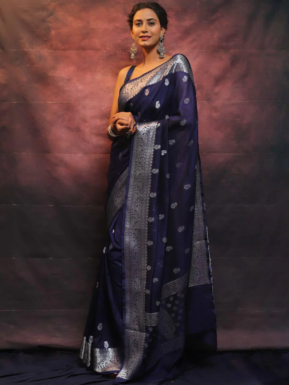 Pretty Navy Blue Soft Silk Saree With Adorning Blouse Piece - Image 3