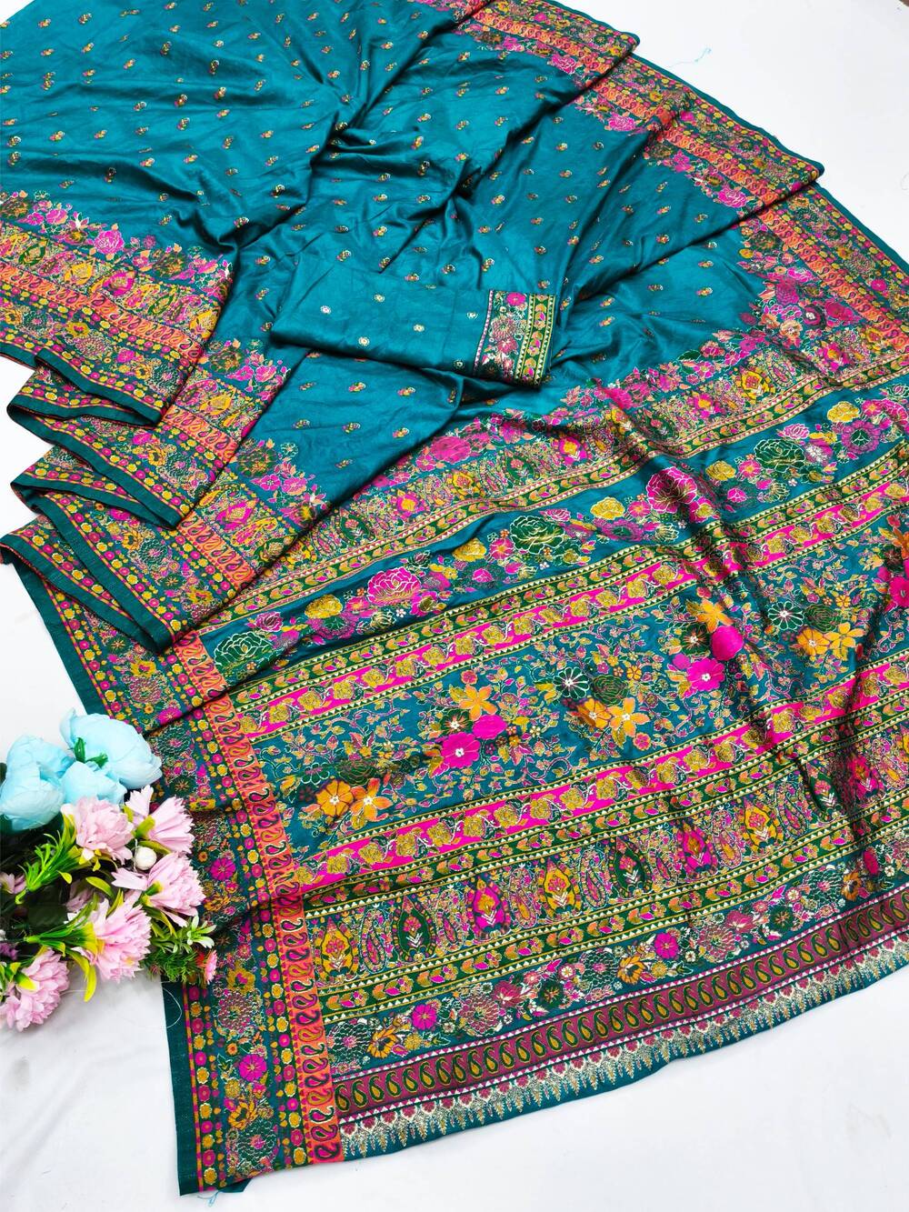 Pretty Rama Nylon Dola Pashmina Saree With Piquant Blouse Piece - Image 5