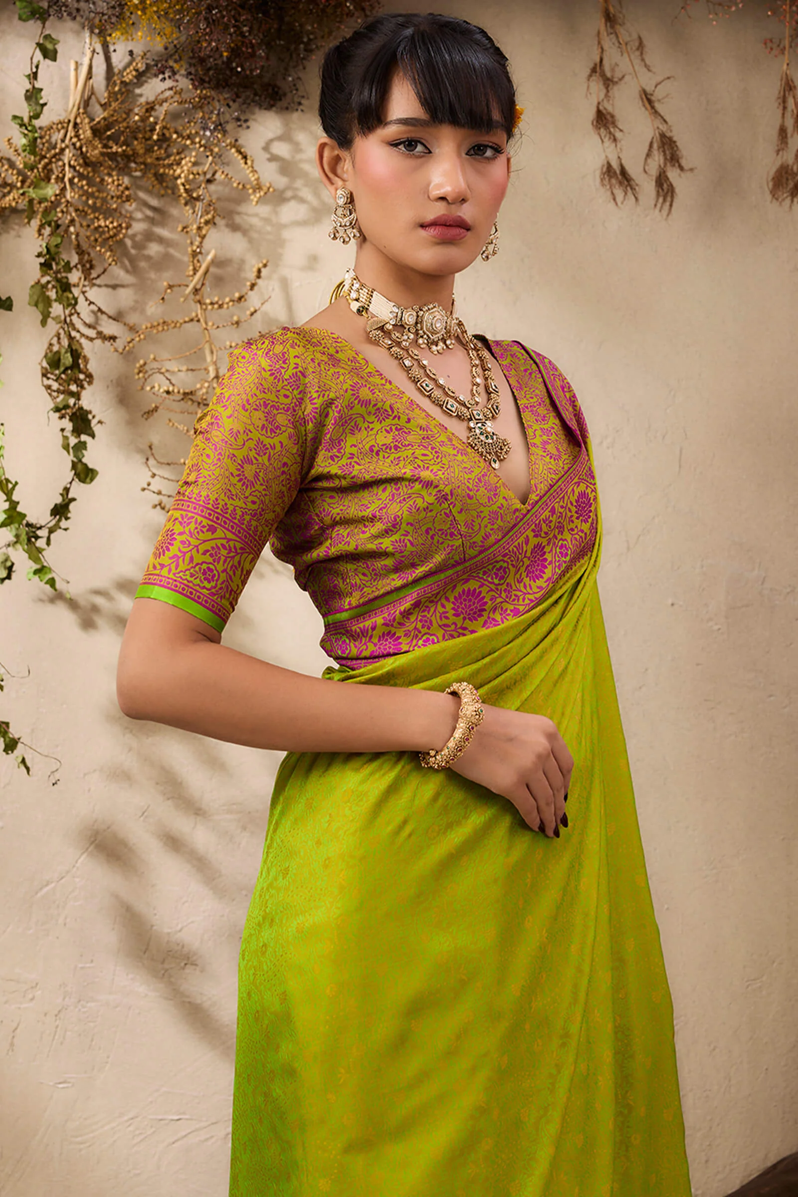 Prodigal Green Kanjivaram Silk Saree With Surpassing Blouse Piece - Image 6