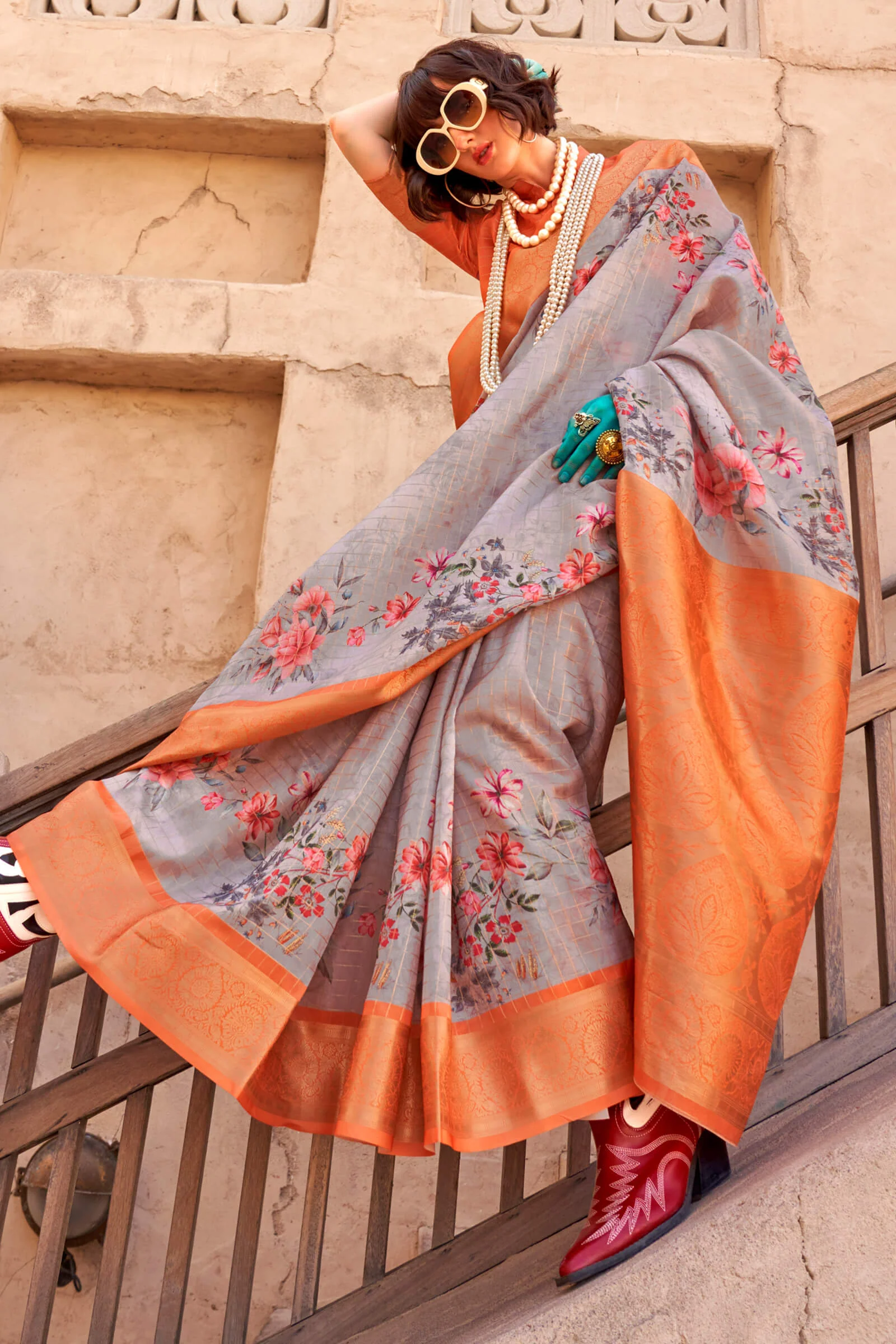 Profuse Grey Digital Printed Cotton Silk Saree With Lagniappe Blouse Piece - Image 3